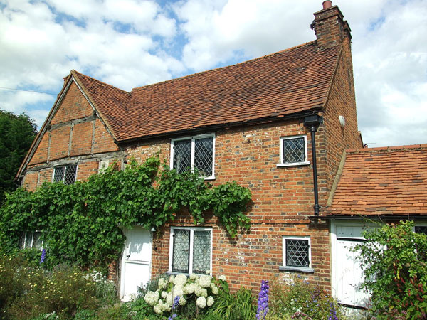 John_Milton's_cottage